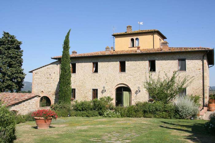 Villa Chianti, pretty villa with wellness centre, sleeps up to 20