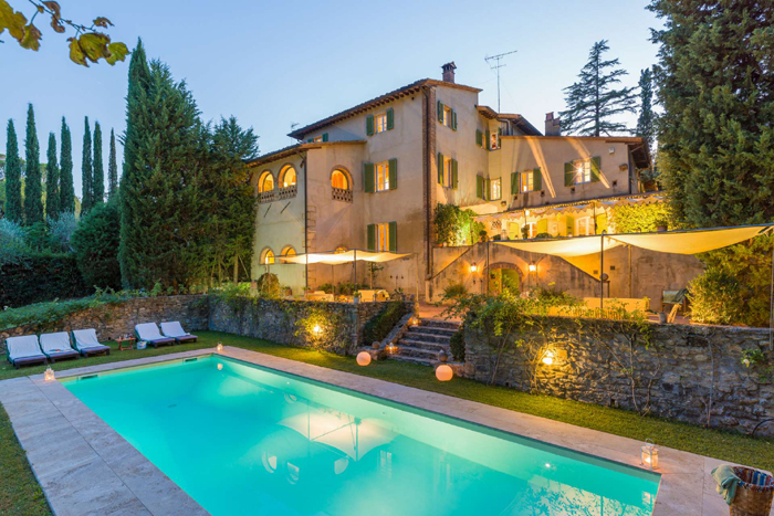 Villa Loretta, a stylish villa near Pisa, sleeps 12