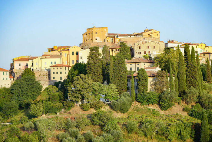 Villa Loretta, a stylish villa near Pisa, sleeps 12