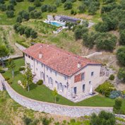 villa nuvola bianca tuscany